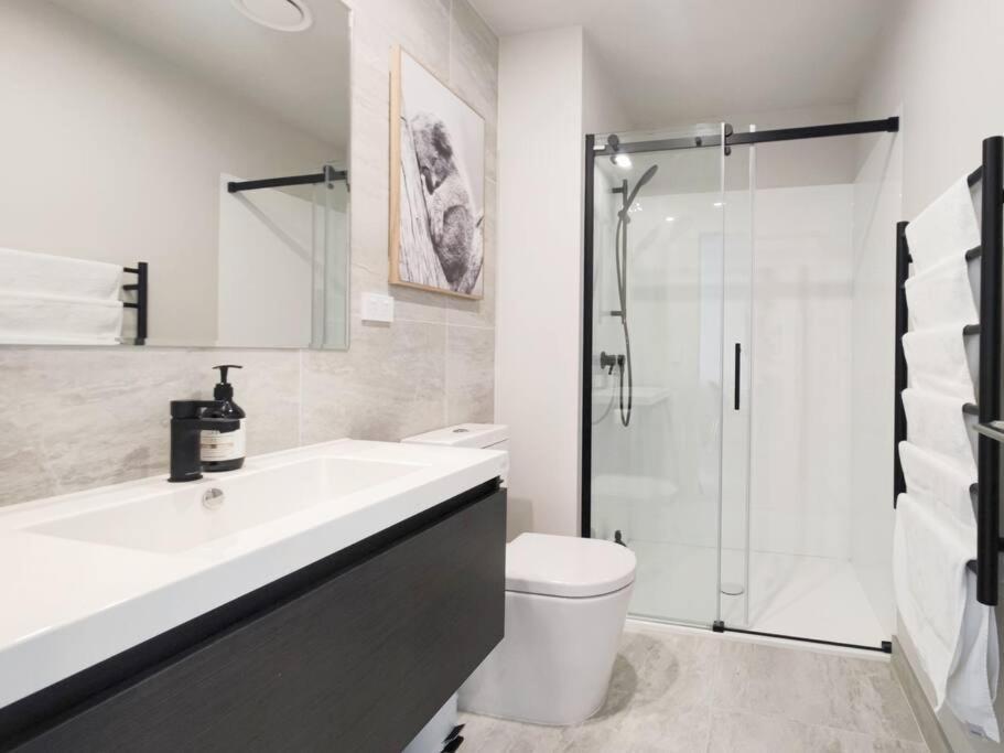 Brand New Stylish 2Br Apartment- Free Parking Auckland Exteriör bild